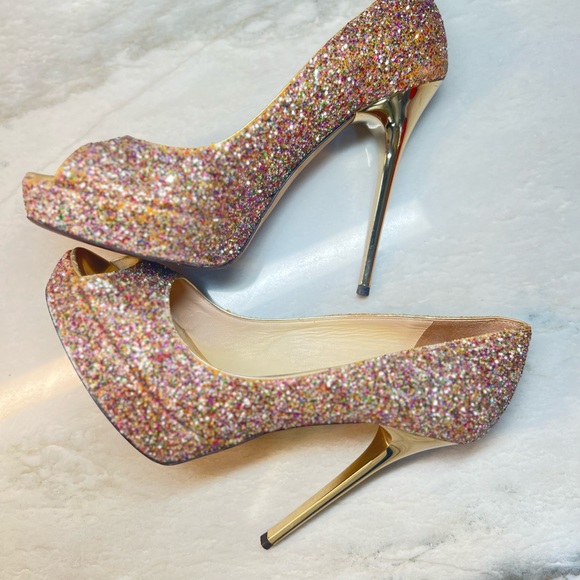 Jimmy Choo 👠 - Picture 2 of 10